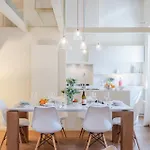 Sabrina, Modern 3 Bedrooms With Elevator Apartamento
