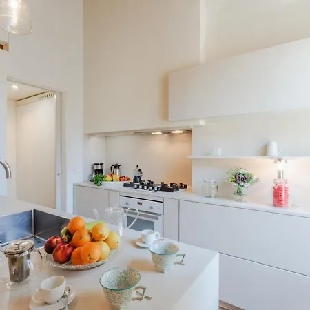Sabrina, Modern 3 Bedrooms With Elevator *