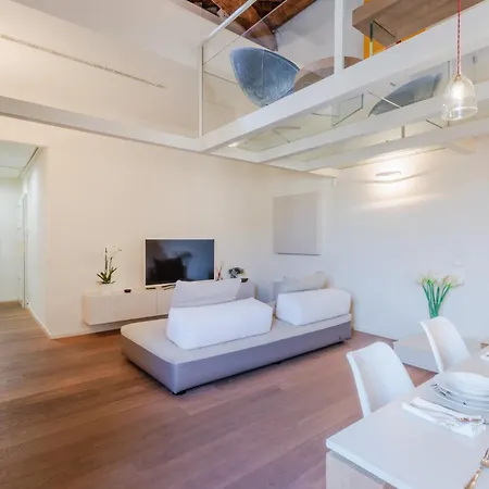 Sabrina, Modern 3 Bedrooms With Elevator * ルッカ